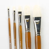 Munkácsy M1124 Lapos lekerekített sörteecsetek